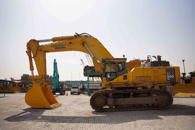 2009-komatsu-pc800se-7-track-excavator-left-view-ex-0291