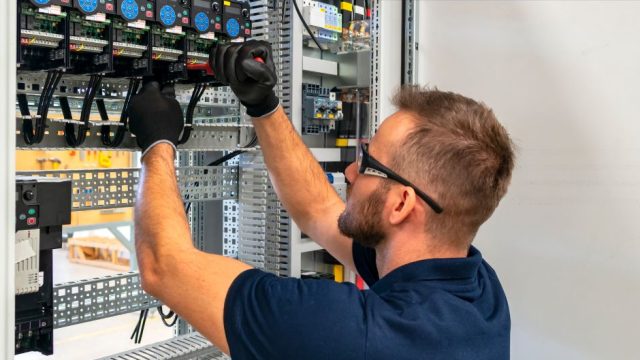 Electrician-Mart-In-Dubai
